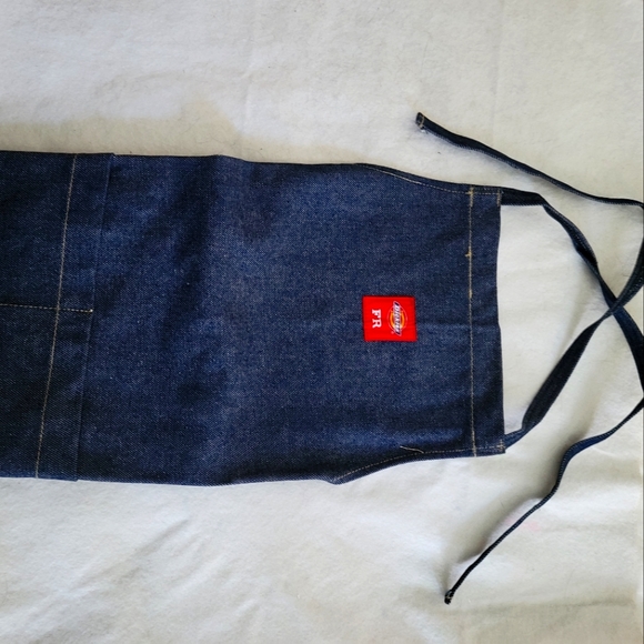 DICKIES  FR DENIM APRON - Picture 1 of 3